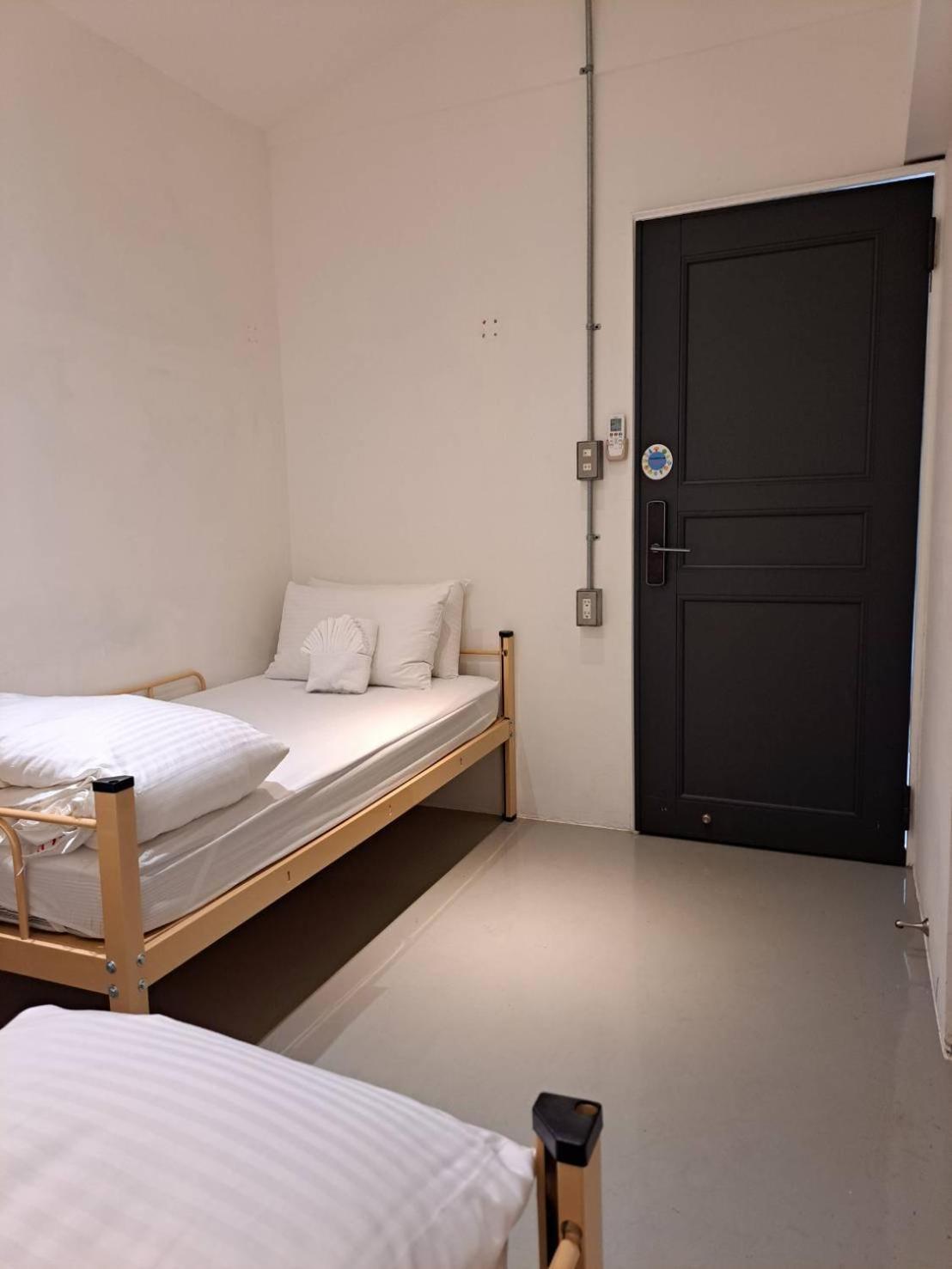 King Wow Inn Tainan Extérieur photo
