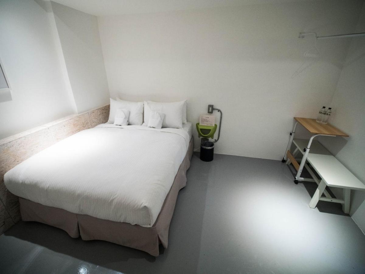 King Wow Inn Tainan Extérieur photo